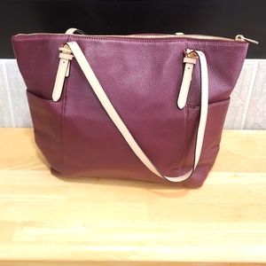 Michael Kors Leather Medium Jet Setter